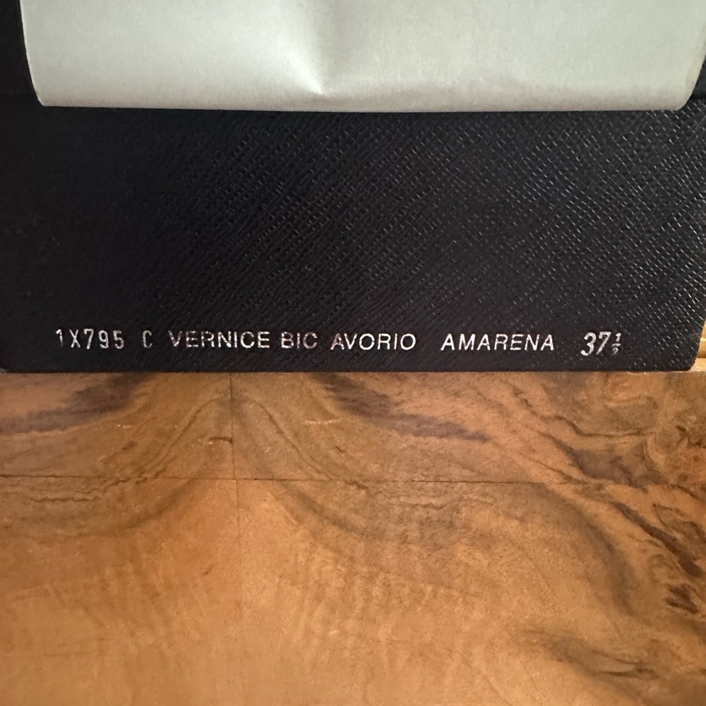 NEW Prada Women's Avorio & Amarena Calzature Donna Heels w/ Bow Size 37.5 or 7.5 - Picture 7 of 10